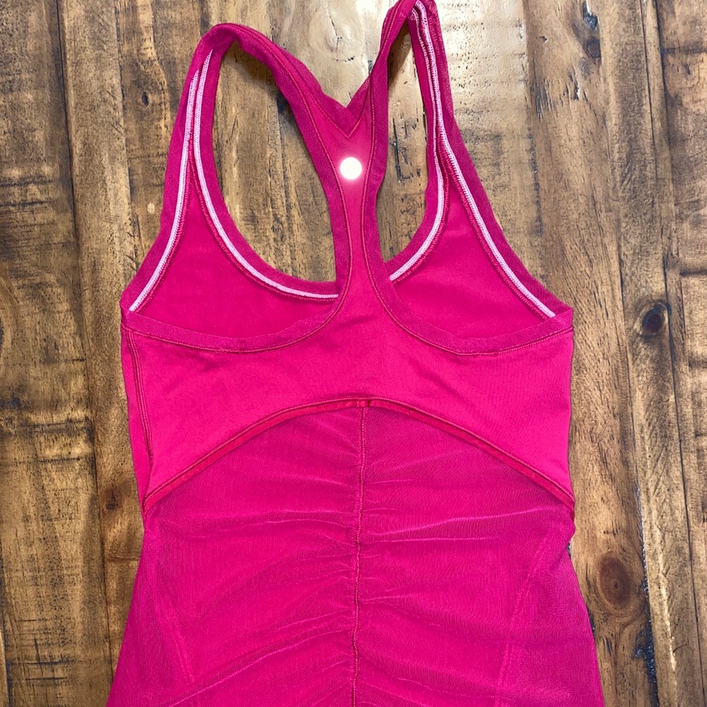 Lululemon Mesh Y tank
